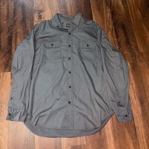 Gray Casual Button Down Shirt with Classic Design